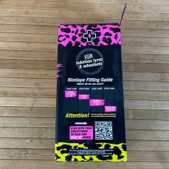 Muc-Off Muc Off Ultimate Tubeless Kit XC/Trail Tubeless Set Mit Ventilen, Milch Und Felgenband 12 Muc-Off Muc Off Ultimate Tubeless Kit XC/Trail Tubeless Set Mit Ventilen, Milch Und Felgenband -Neatflow Verkäufe 5488381 large