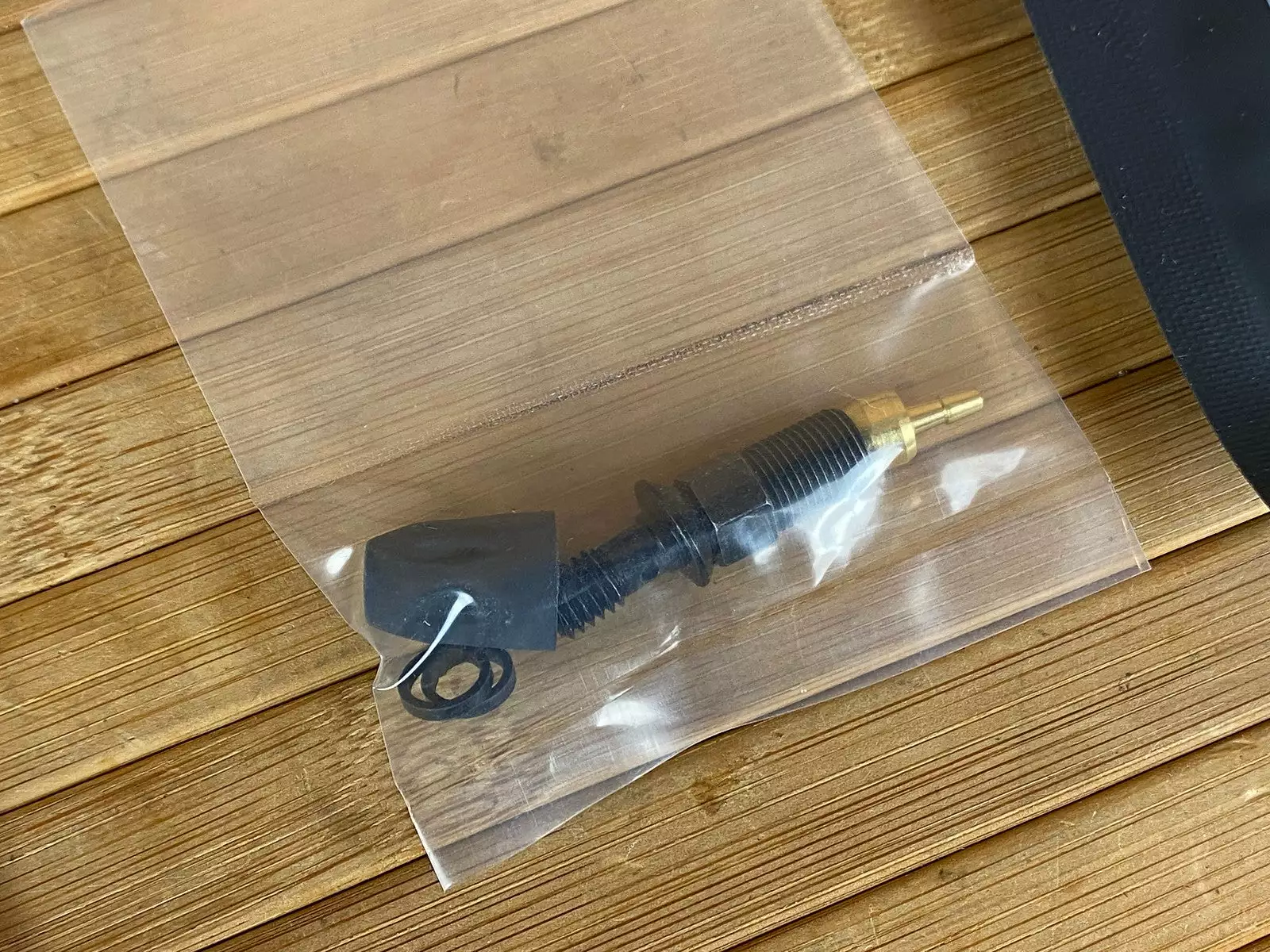 Hayes Dominion A4 / A2 Bremsleitung Mit 90Grad Abgang 8 Hayes Dominion A4 / A2 Bremsleitung Mit 90Grad Abgang – Bild 6