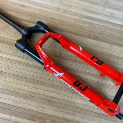 Marzocchi BOMBER DJ Rot 100mm / 26" Dirt Federgabel 24 Marzocchi BOMBER DJ Rot 100mm / 26" Dirt Federgabel -Neatflow Verkäufe 5563293 large