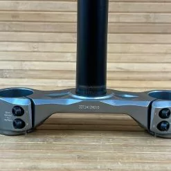 Rock-shox Rock Shox Boxxer Untere Brücke Mit Schaft 1 1/8" Crown-Steerer 36mm Offset ( 0 OS ) -Neatflow Verkäufe IMG 0139 caebc965 f6a1 46ed 8e37 466d60382fe8