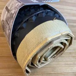 Vee Tire RAIL TRACKER 29 X 2.20 Reifen -Neatflow Verkäufe IMG 0199 scaled