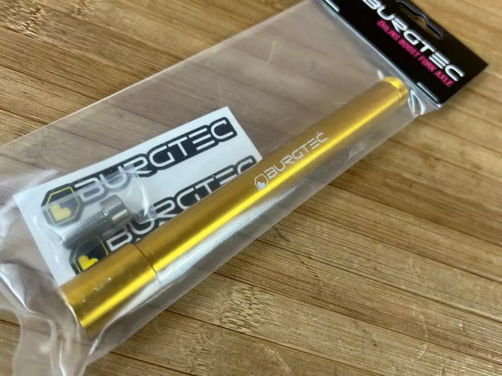 Burgtec Öhlins Boost Achse / Axle Bullion Gold 4 Burgtec Öhlins Boost Achse / Axle Bullion Gold – Bild 2