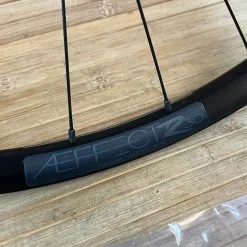 Race Face Aeffect R 30 Hinterrad HR 29" Boost Schwarz XD 15 Race Face Aeffect R 30 Hinterrad HR 29" Boost Schwarz XD -Neatflow Verkäufe IMG 0508 22dbac36 8e0e 41e1 942d 693031352477