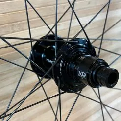 Race Face Aeffect R 30 Hinterrad HR 29" Boost Schwarz XD 14 Race Face Aeffect R 30 Hinterrad HR 29" Boost Schwarz XD -Neatflow Verkäufe IMG 0513 0b189cb4 74d9 4bae 8c9d 39b4022a8a06