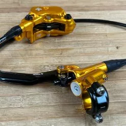 Formula CURA 4 Scheibenbremse Gold VR Oder HR -Neatflow Verkäufe IMG 1030 55071753 8907 49bf 8299 ec5895197890