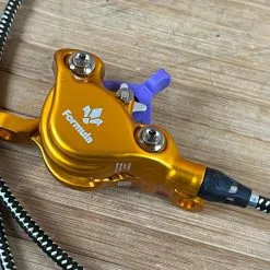 Formula CURA X Scheibenbremse Gold VR Oder HR -Neatflow Verkäufe IMG 1040 7410b876 7168 4119 bf35 15222c5519a6