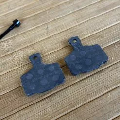 Magura MT Bremsbelag / Bremsbeläge 2-Kolben PERFORMANCE 9.P -Neatflow Verkäufe IMG 1152 scaled