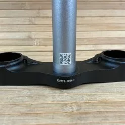 Fox 40 2021 Untere Brücke Mit Schaft 1 1/8" Crown-Steerer 56mm Rake -Neatflow Verkäufe IMG 1202