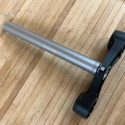 Fox 40 2021 Untere Brücke Mit Schaft 1 1/8" Crown-Steerer 52mm Rake -Neatflow Verkäufe IMG 1210