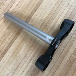 Fox 40 2021 Untere Brücke Mit Schaft 1 1/8" Crown-Steerer 48mm Rake -Neatflow Verkäufe IMG 1215