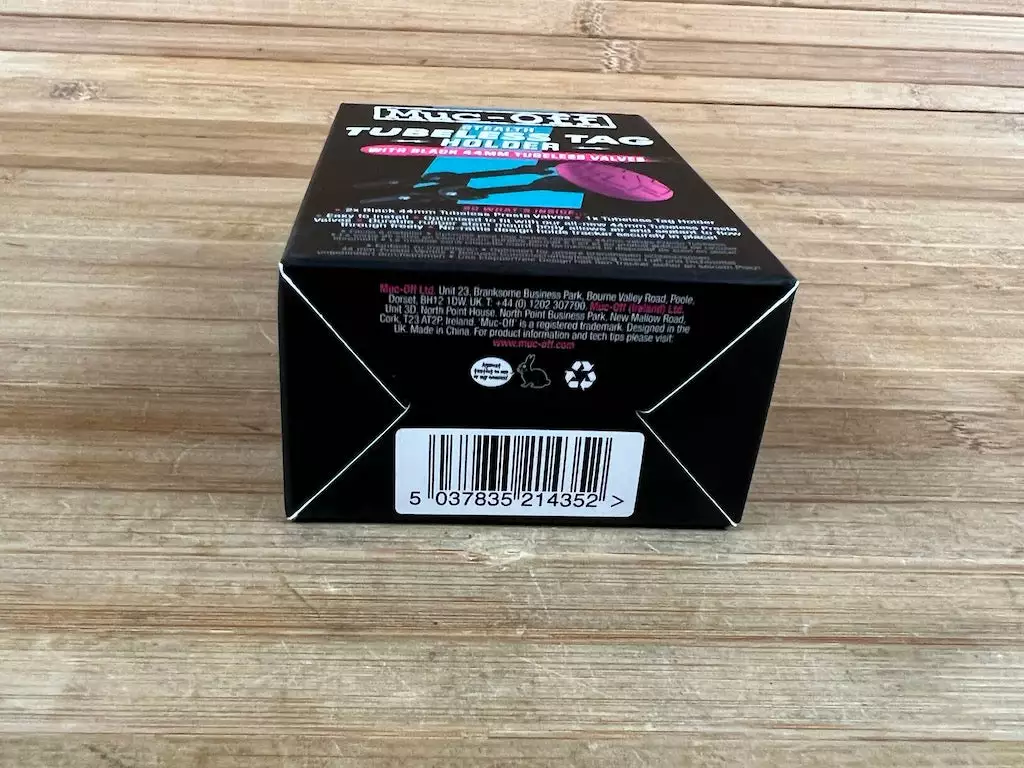 Muc-Off Muc Off Tubeless Tag Holder & 44mm Valve Kit Black 9 Muc-Off Muc Off Tubeless Tag Holder & 44mm Valve Kit Black – Bild 7