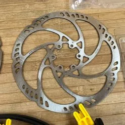 Magura MT5 PRO Scheibenbremsen Set Mit Discs 203 / 180 -Neatflow Verkäufe IMG 1779 01d07153 9236 4ad5 8c47 d2f9cb67cb12