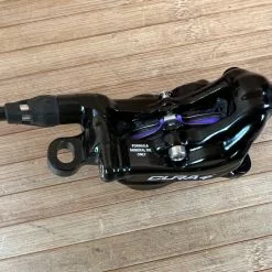 Formula CURA 4 Scheibenbremse Glossy Black VR Oder HR -Neatflow Verkäufe IMG 1835