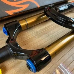 Fox 2021 38 Factory 27,5" 160mm Grip2 44mm Rake Federgabel Black 19 Fox 2021 38 Factory 27,5" 160mm Grip2 44mm Rake Federgabel Black -Neatflow Verkäufe IMG 1898