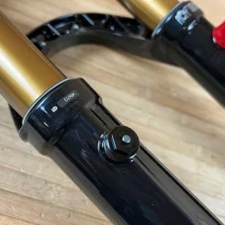 Fox 2021 38 Factory 27,5" 160mm Grip2 44mm Rake Federgabel Black 27 Fox 2021 38 Factory 27,5" 160mm Grip2 44mm Rake Federgabel Black -Neatflow Verkäufe IMG 1906