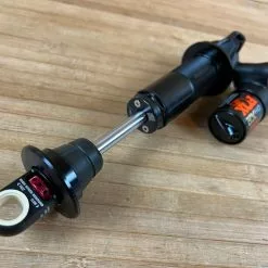 Fox DHX2 Factory Race 225x70mm Trunnion 2021 Dämpfer 17 Fox DHX2 Factory Race 225x70mm Trunnion 2021 Dämpfer -Neatflow Verkäufe IMG 1925