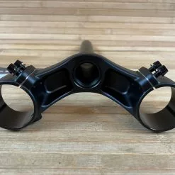 Manitou Dorado Brücke Mit Schaft Unten Ab 2021 57mm Offset -Neatflow Verkäufe IMG 2139 9936b608 7a02 4ad6 a307 29162da8951f