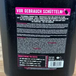 Muc-Off Muc Off No Puncture Hassle 5L Dichtmilch Kanister -Neatflow Verkäufe IMG 3488 f8e5e1c0 d09a 43c5 b892 5bc156ceba99