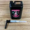 Muc-Off Muc Off No Puncture Hassle 5L Dichtmilch Kanister -Neatflow Verkäufe IMG 3515 a33d4d09 359f 4818 a043 a644f550d374
