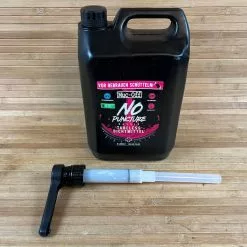 Muc-Off Muc Off No Puncture Hassle 5L Dichtmilch Kanister