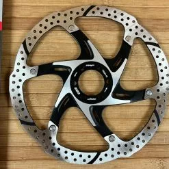 TRP TR-42 Disc / Bremsscheibe 6-Loch 203mm / 2,3mm 13 TRP TR-42 Disc / Bremsscheibe 6-Loch 203mm / 2,3mm -Neatflow Verkäufe IMG 3999 3f8188f3 2802 420c a5b6 cec2f8031e81