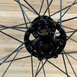 Reverse Black One Vorderrad VR 29" Boost 110 X 15mm Schwarz 18 Reverse Black One Vorderrad VR 29" Boost 110 X 15mm Schwarz -Neatflow Verkäufe IMG 4039 0732df1b 5500 4ce8 b962 20c0be639108