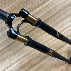 FOX 32 TC 2022 Kashima 40mm Gravel Federgabel 25 FOX 32 TC 2022 Kashima 40mm Gravel Federgabel -Neatflow Verkäufe IMG 4331