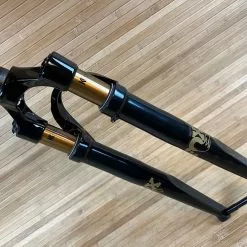 FOX 32 TC 2022 Kashima 40mm Gravel Federgabel 26 FOX 32 TC 2022 Kashima 40mm Gravel Federgabel -Neatflow Verkäufe IMG 4332