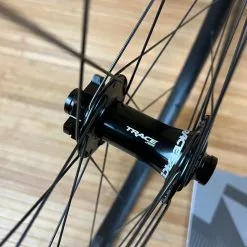 Race Face Aeffect R 30 Vorderrad VR 29" Boost Schwarz -Neatflow Verkäufe IMG 4345