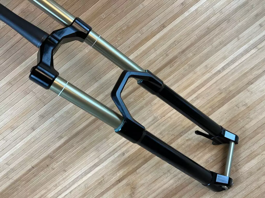 Intend Blackline Bandit 29" Federgabel 16 Intend Blackline Bandit 29" Federgabel – Bild 14