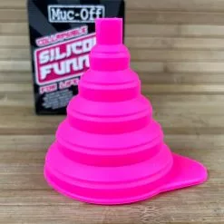 Muc-Off Muc Off Collapsible Silicone Funnel Trichter Zusammenklappbar 9 Muc-Off Muc Off Collapsible Silicone Funnel Trichter Zusammenklappbar -Neatflow Verkäufe IMG 4551 335cde7b eae7 43cf a495 761b3de14c6f