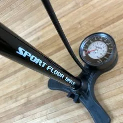 Lezyne Fahrrad Standluftpumpe Sport Floor Drive Standpumpe / Luftpumpe -Neatflow Verkäufe IMG 5258