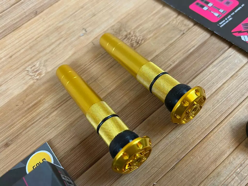 Muc-Off Stealth Tubeless Puncture Plug Set Gold 7 Muc-Off Stealth Tubeless Puncture Plug Set Gold – Bild 5