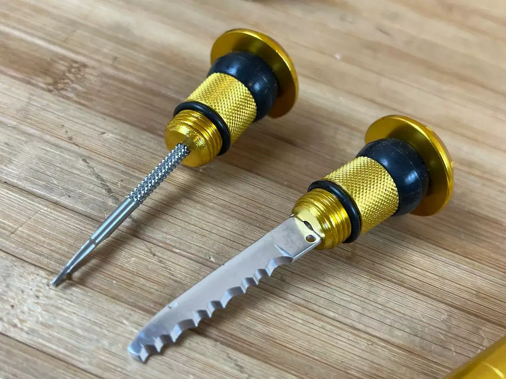 Muc-Off Stealth Tubeless Puncture Plug Set Gold 11 Muc-Off Stealth Tubeless Puncture Plug Set Gold – Bild 9