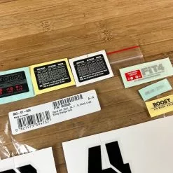 Fox Decal Kit 34 2021 F-S Black Logo / Shiny Orange -Neatflow Verkäufe IMG 5574 b28eb606 7e74 44d2 8308 a690f34d0782