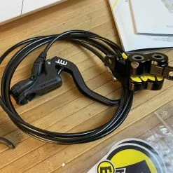 Magura MT5 Bremsenset / Scheibenbremsen VR/HR Set 14 Magura MT5 Bremsenset / Scheibenbremsen VR/HR Set -Neatflow Verkäufe IMG 5678 scaled