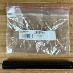 FOX 40 Steckachse Schwarz