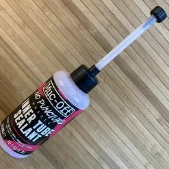 Muc-Off Muc Off No Puncture Hassle Inner Tube Sealant 300ml Dichtmilch -Neatflow Verkäufe IMG 6018 scaled