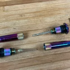 Muc-Off Stealth Tubeless Puncture Plug Set Iridescent -Neatflow Verkäufe IMG 6110 d25f6069 7c04 428f a348 ba8c843738f5