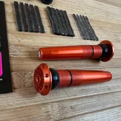 Muc-Off Stealth Tubeless Puncture Plug Set Orange -Neatflow Verkäufe IMG 6121 861baf85 cd44 461e 95cb 16da786d5537