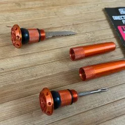 Muc-Off Stealth Tubeless Puncture Plug Set Orange -Neatflow Verkäufe IMG 6124 b1e27a80 2c52 4d01 b702 25a43f01d210