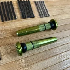 Muc-Off Stealth Tubeless Puncture Plug Set Green 10 Muc-Off Stealth Tubeless Puncture Plug Set Green -Neatflow Verkäufe IMG 6140 7831ea01 dd68 4823 8732 e628996e8479