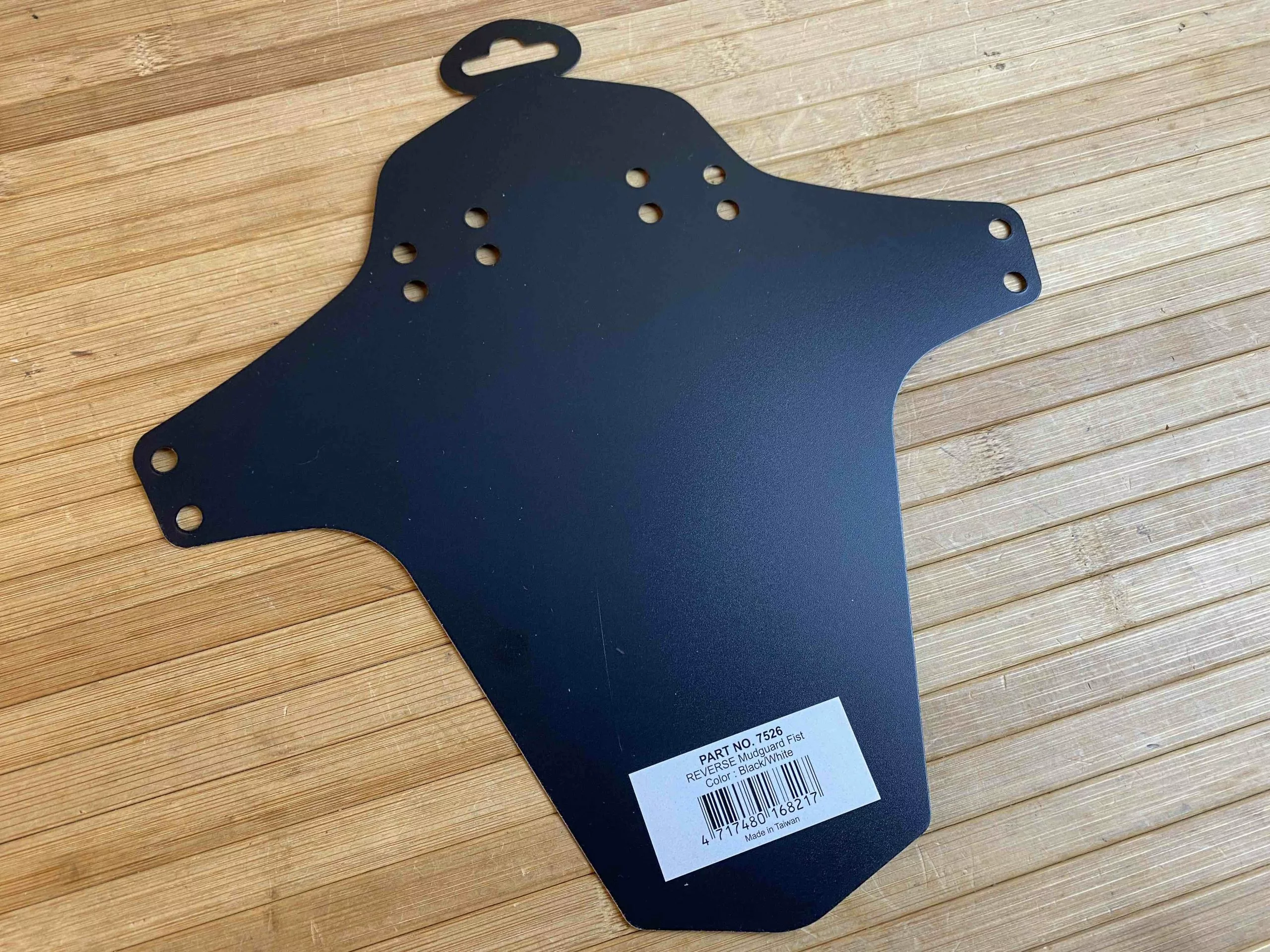 Reverse Fist Mudguard 4 Reverse Fist Mudguard – Bild 2