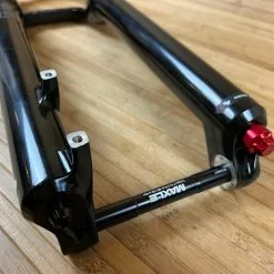 RockShox Yari RC Modelljahr 2021 29" / 170mm Federgabel -Neatflow Verkäufe IMG 6651 8e27305c 2535 46f7 a18c 1ed04bc835eb