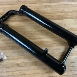 FOX 36 Casting / Lower 2017 27,5" Shiny Black Kabolt Boost -Neatflow Verkäufe IMG 6757 fa746b47 5a17 42ec ab31 6796698177c2