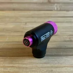 Muc-Off Muc Off MTB Inflator Kit Notfallpumpe Road -Neatflow Verkäufe IMG 6801 scaled