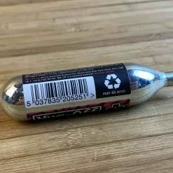 Muc-Off Muc Off CO2 Cartridge 25g MTB 7 Muc-Off Muc Off CO2 Cartridge 25g MTB -Neatflow Verkäufe IMG 6811 scaled