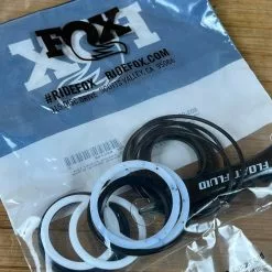 FOX Rebuild Kit Float Air Sleeve Dichtungen Dämpfer -Neatflow Verkäufe IMG 6893 6dc94d8e 8f2e 4306 a4fa 9953efa22dfb