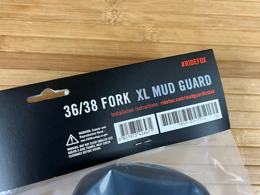 Fox Mud Guard XL / Schutzblech 36 & 38 Schwarz 11 Fox Mud Guard XL / Schutzblech 36 & 38 Schwarz – Bild 9