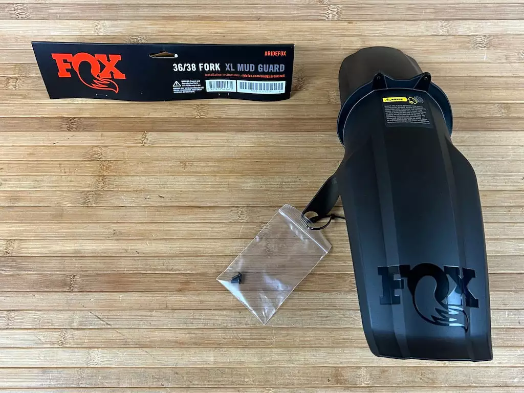 Fox Mud Guard XL / Schutzblech 36 & 38 Schwarz 3 Fox Mud Guard XL / Schutzblech 36 & 38 Schwarz